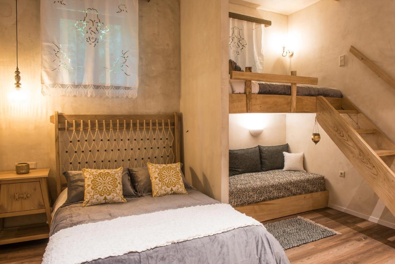 Apartamento «Σκλάβας Χνάρι» Παραδοσιακός Ξενώνας Magouliana Exterior foto