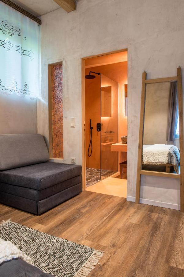 Apartamento «Σκλάβας Χνάρι» Παραδοσιακός Ξενώνας Magouliana Exterior foto