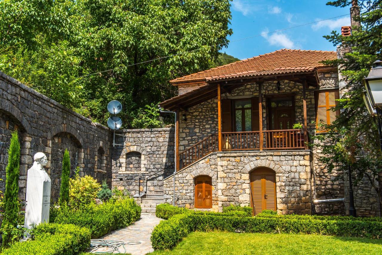 Apartamento «Σκλάβας Χνάρι» Παραδοσιακός Ξενώνας Magouliana Exterior foto